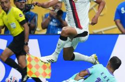 开云体育中国-阿联酋年轻球员在世俱赛事中亮相