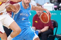 开云体育官网-西班牙运动员在篮球赛中获得胜利