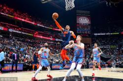 开云体育官网-老鹰爆冷击败火箭，实现不败战绩开局