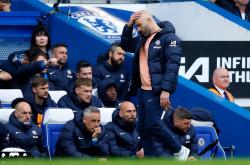 开云体育app-切尔西主场演绎胜利，英超积分升至前列