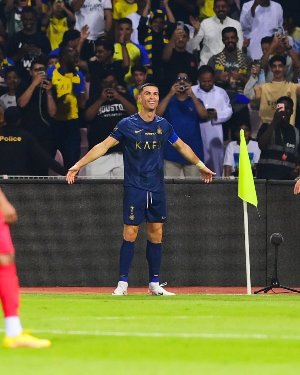 一代球星发威，球队冠军希望更加坚定的简单介绍