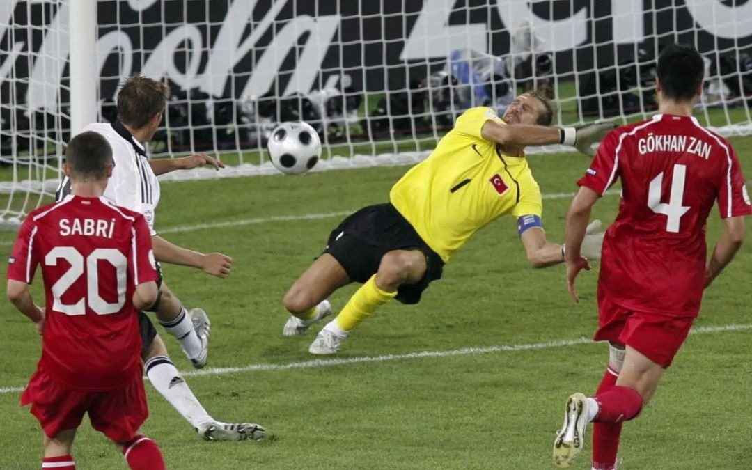 乌兹别克球队神奇逆转挺进决赛的简单介绍