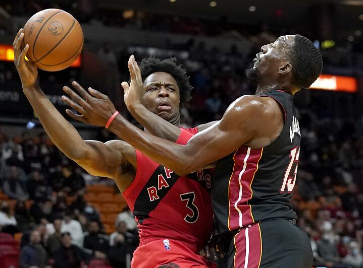 猛龙逆转公牛，范乔丹砍下三分建功的简单介绍