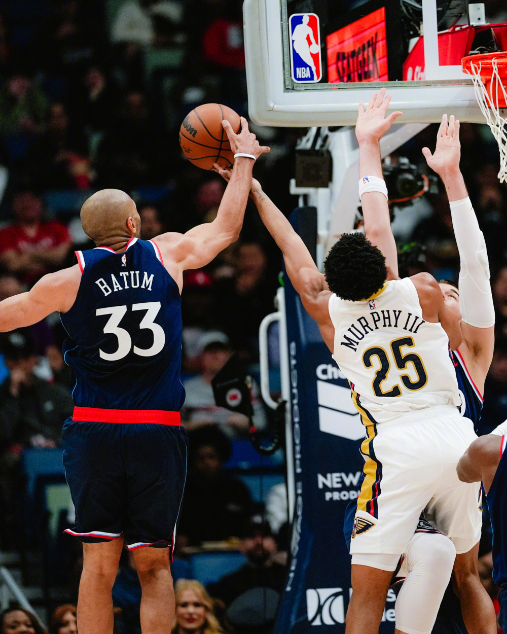 包含快船惨败独行侠，莱昂纳德受伤离场的词条