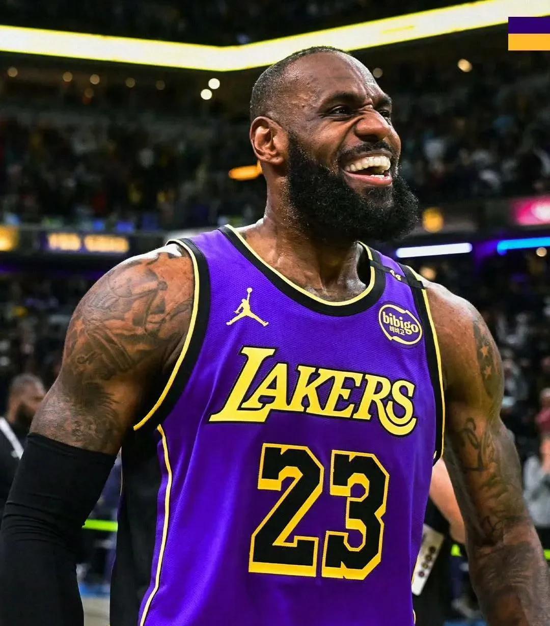 包含湖人完胜公牛:詹姆斯全场高效表现砍分的词条 包含湖人完胜公牛:詹姆斯全场高效表现砍分的词条